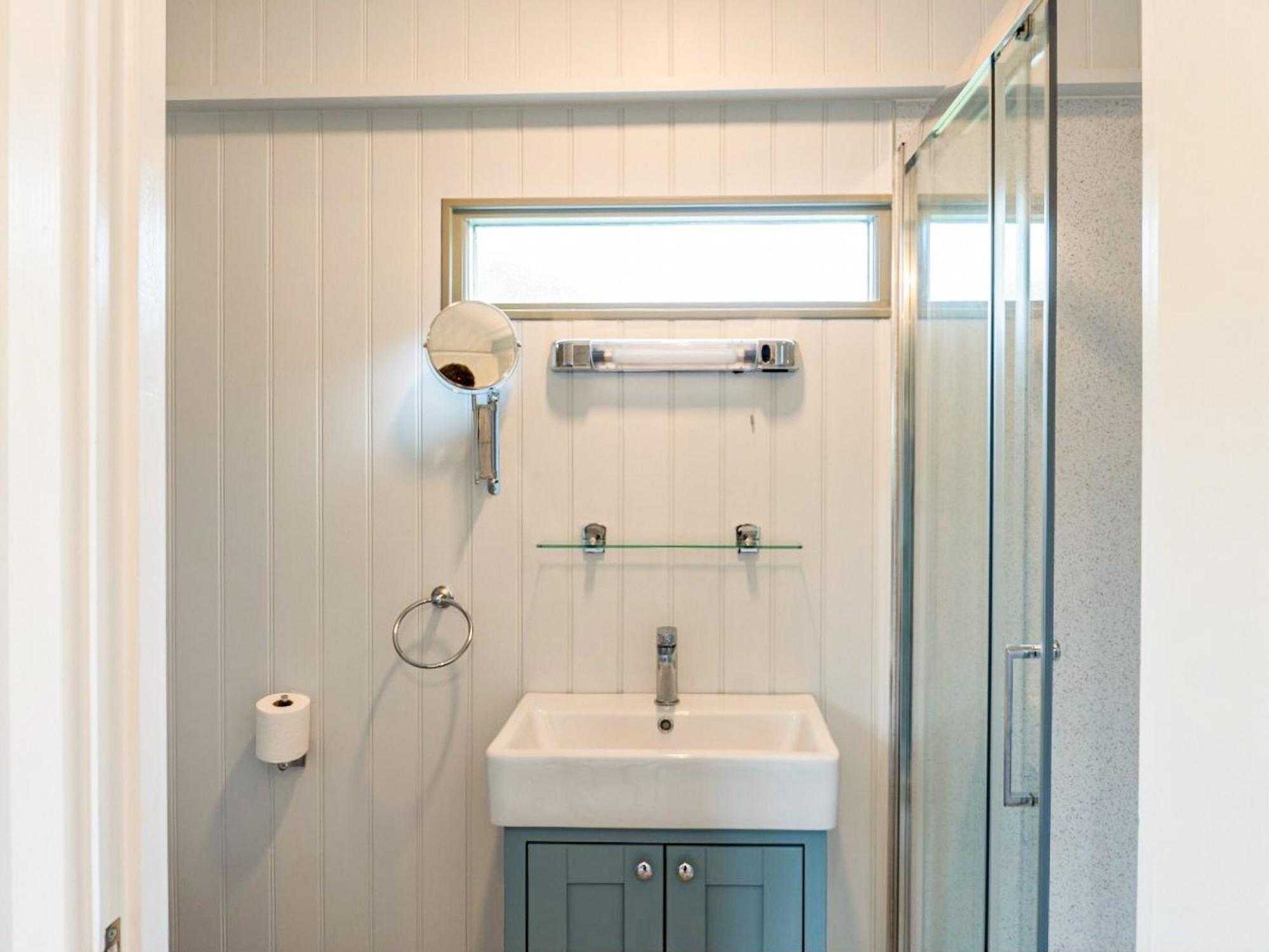 Fig Tree Shepherds Hut * Bridport