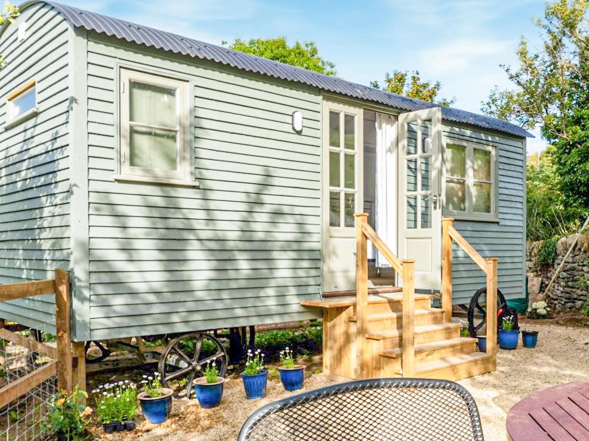 Fig Tree Shepherds Hut Holiday home Bridport
